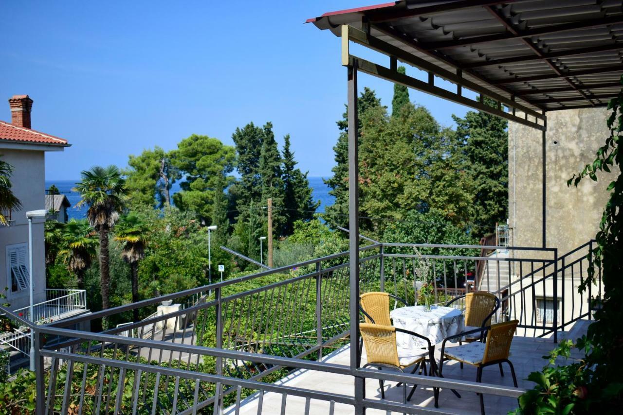 Apartments Maestral Malinska Exterior photo